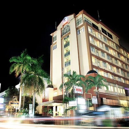 Hotel Bintang Wisata Mandiri Jakarta Extérieur photo