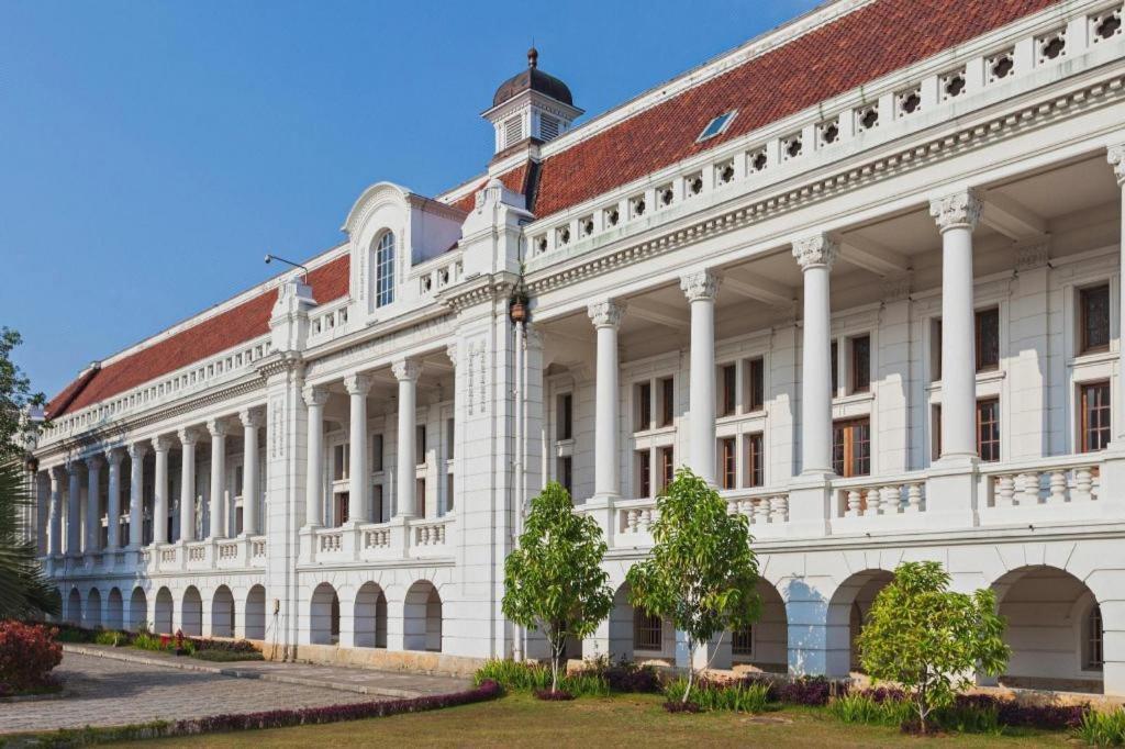 Hotel Bintang Wisata Mandiri Jakarta Extérieur photo