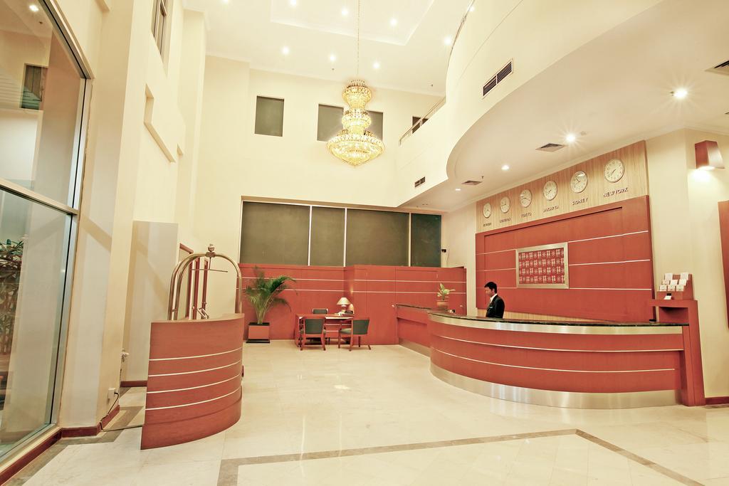 Hotel Bintang Wisata Mandiri Jakarta Extérieur photo