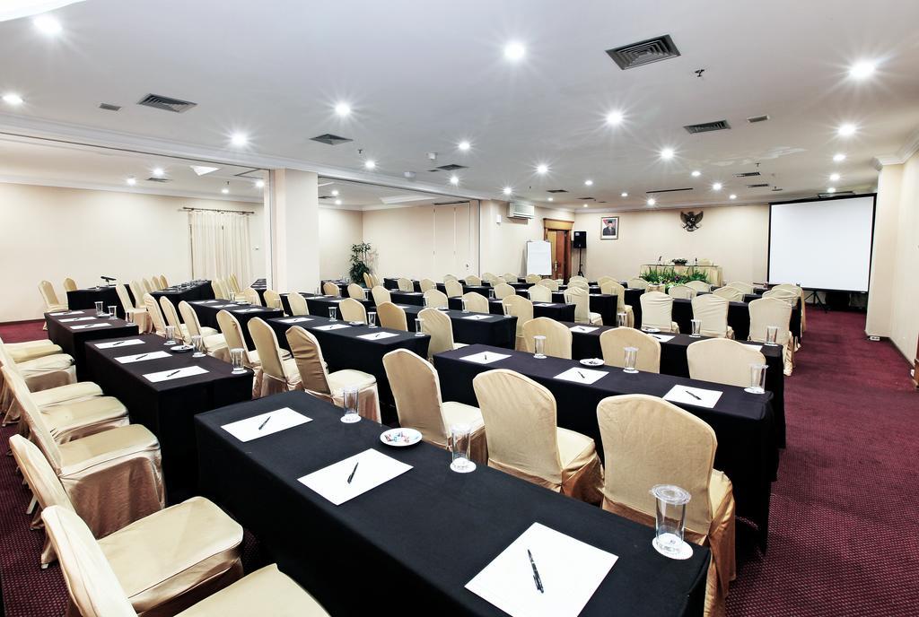 Hotel Bintang Wisata Mandiri Jakarta Extérieur photo