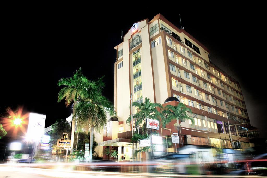 Hotel Bintang Wisata Mandiri Jakarta Extérieur photo