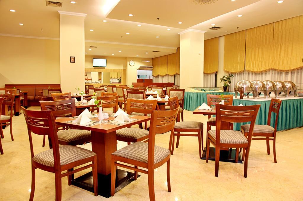 Hotel Bintang Wisata Mandiri Jakarta Extérieur photo