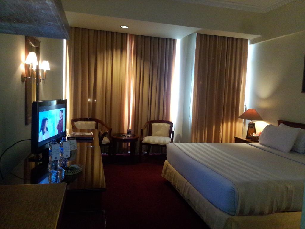 Hotel Bintang Wisata Mandiri Jakarta Extérieur photo