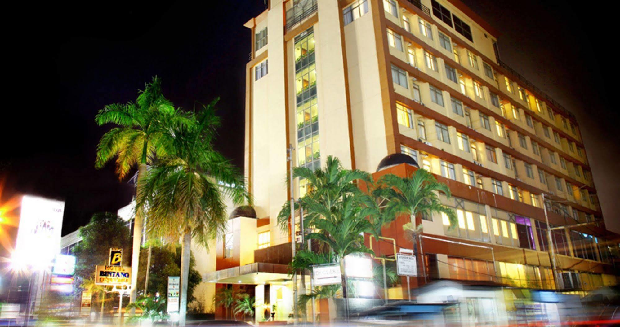 Hotel Bintang Wisata Mandiri Jakarta Extérieur photo